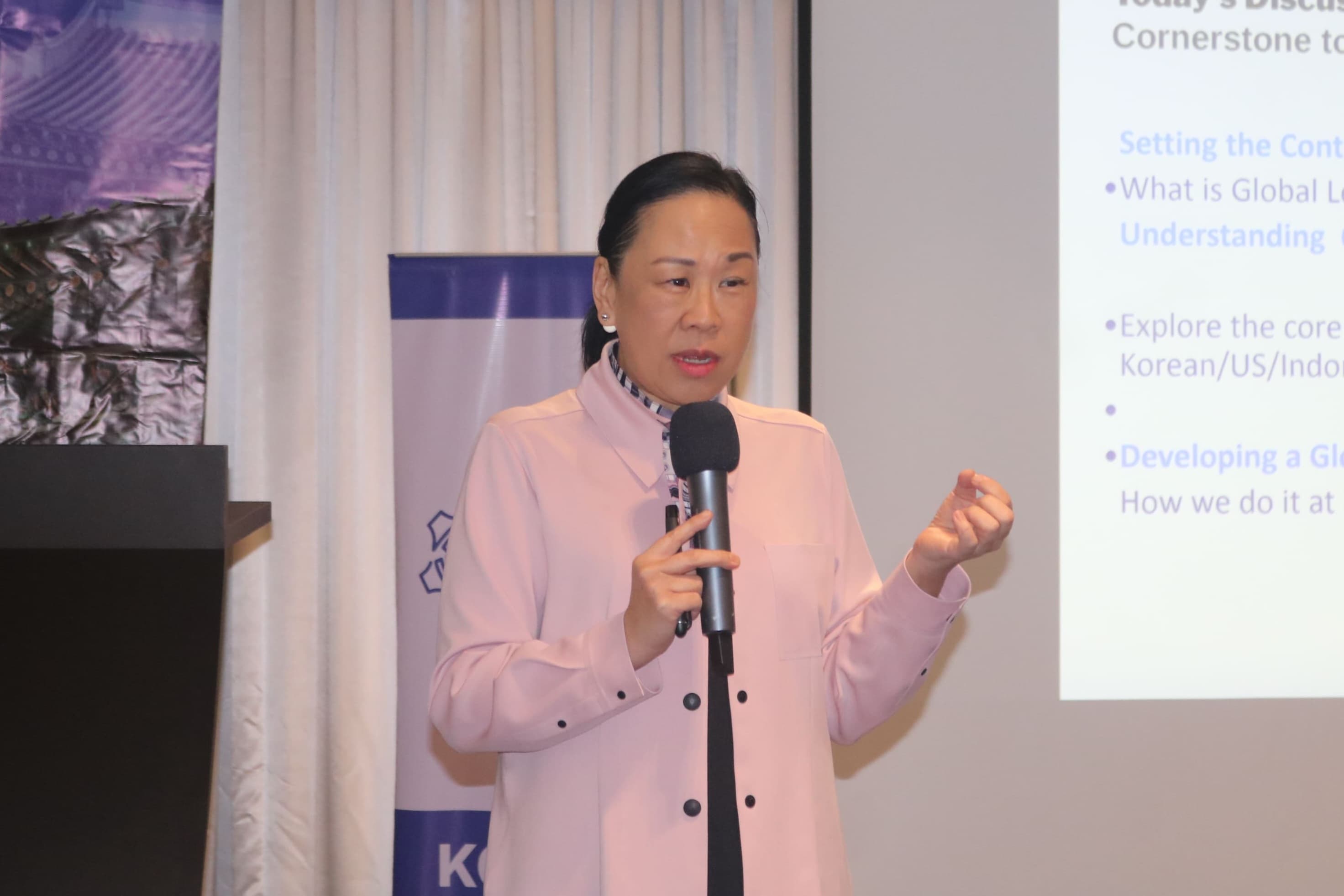 Betty Chung Paparkan Pendidikan Bisnis Global dan Kepemimpinan Masa Depan di Korea Youth Summit 2026